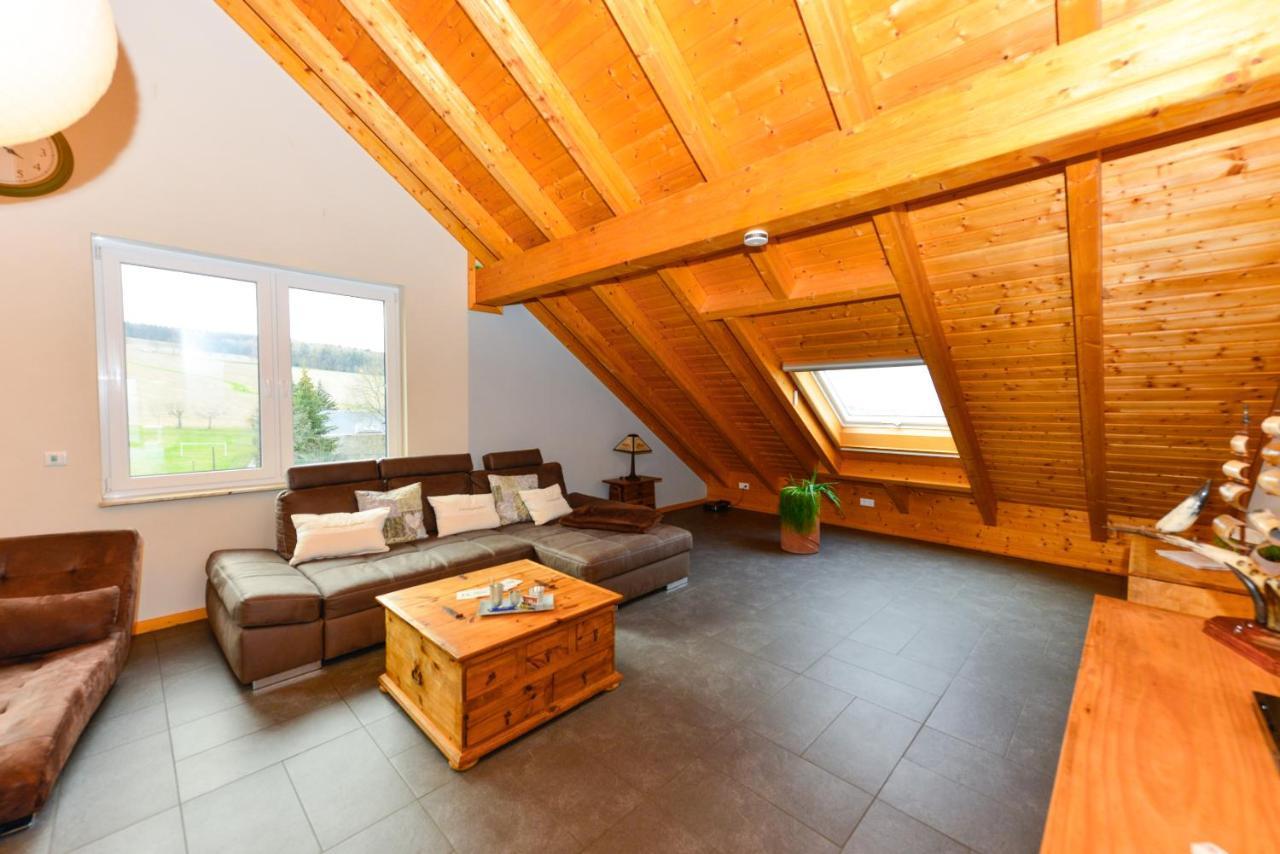 Ferienwohnung Im Erzgebirge Langenweissbach Esterno foto